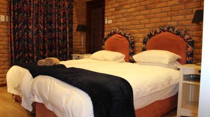 Bokmakierie Country Lodge