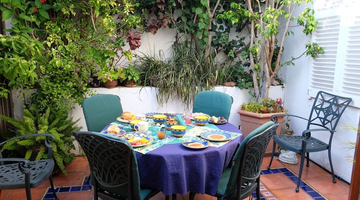 Jambo Guest House