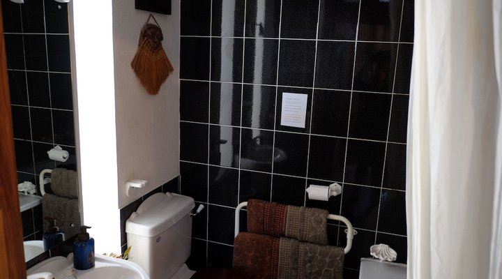 Jambo Guest House