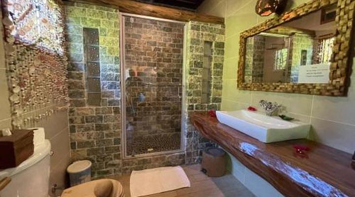 La Digue Holiday Villa