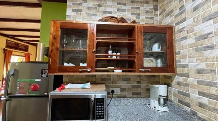 La Digue Holiday Villa