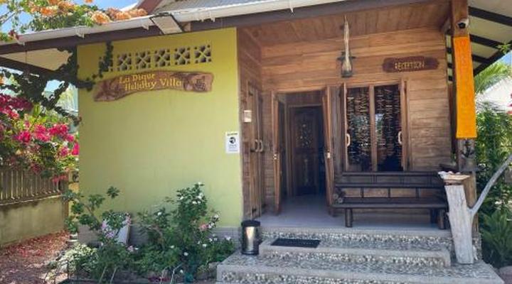 La Digue Holiday Villa