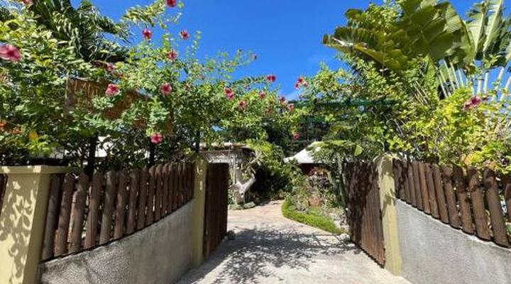 La Digue Holiday Villa