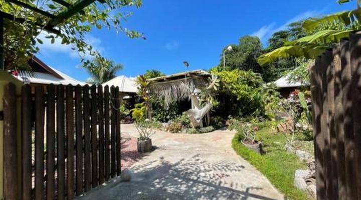 La Digue Holiday Villa