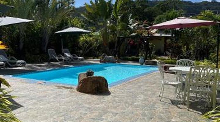 La Digue Holiday Villa