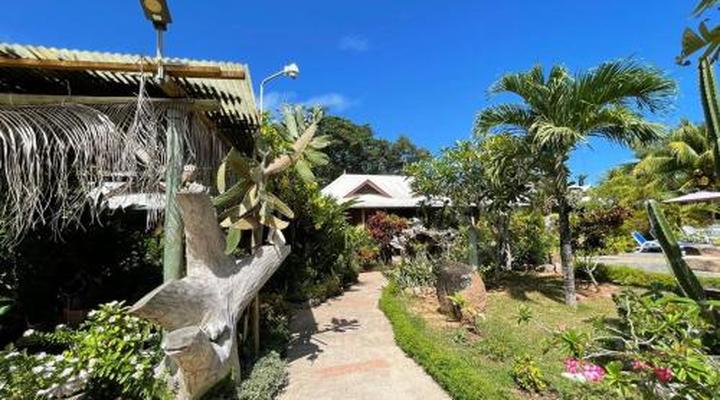 La Digue Holiday Villa