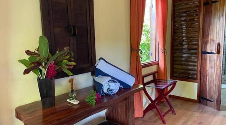 La Digue Holiday Villa
