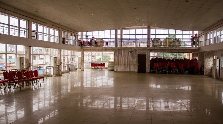 Glasshouse Hotel and Suites