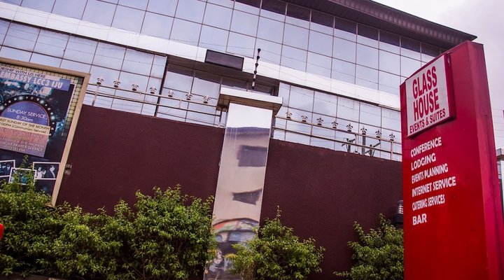 Glasshouse Hotel and Suites