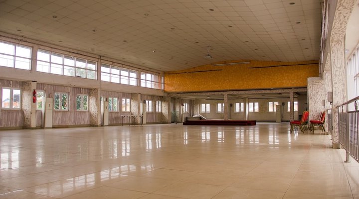 Glasshouse Hotel and Suites