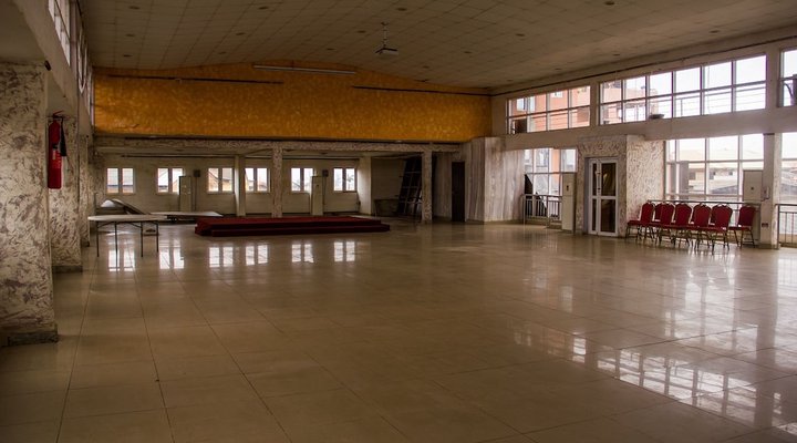 Glasshouse Hotel and Suites