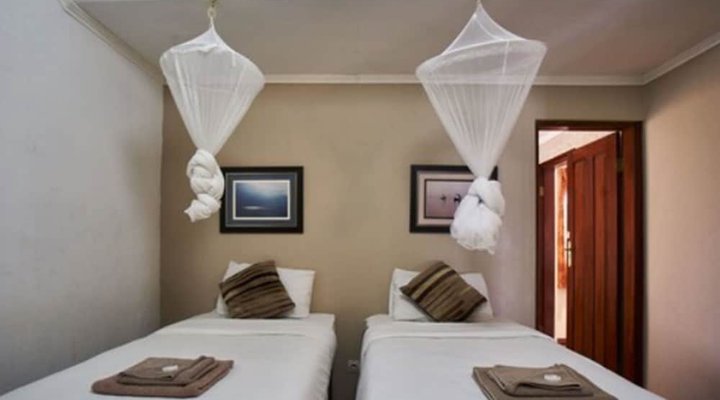 Catembe Gallery Hotel