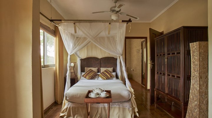 Catembe Gallery Hotel