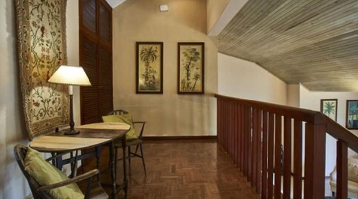 Catembe Gallery Hotel