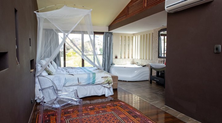 Catembe Gallery Hotel