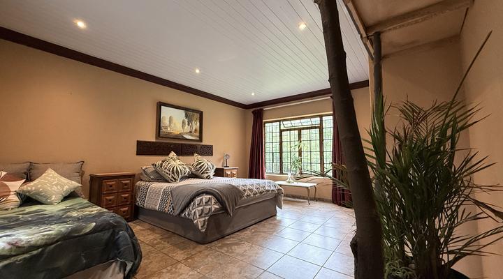 Honeypot Fly Fishing Eco Chalet