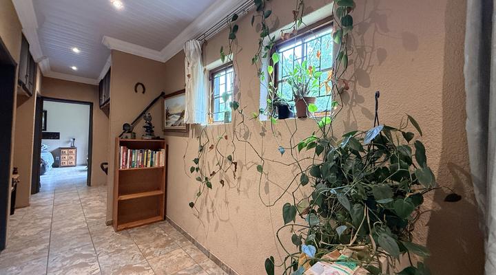 Honeypot Fly Fishing Eco Chalet