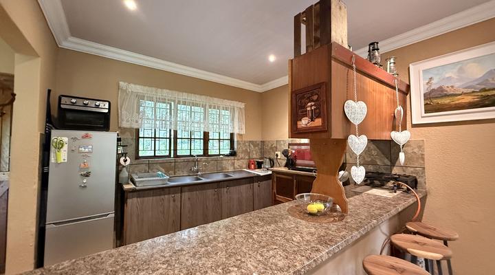 Honeypot Fly Fishing Eco Chalet