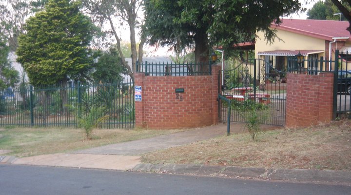 Mamthi Guest House B&B