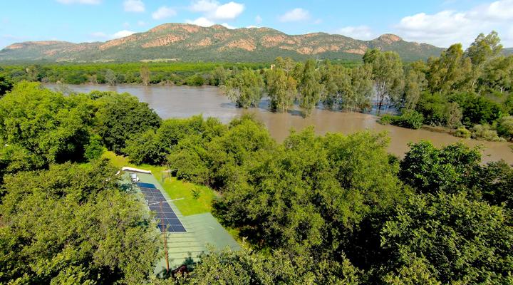 Honeypot Fly Fishing Eco Chalet