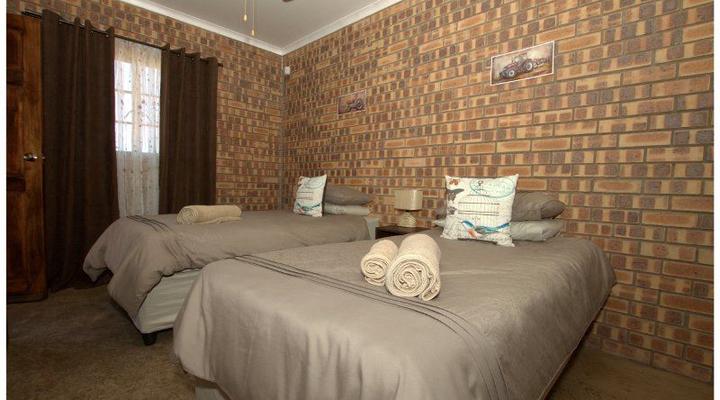 Bietjie Moeg Gastehuis 2