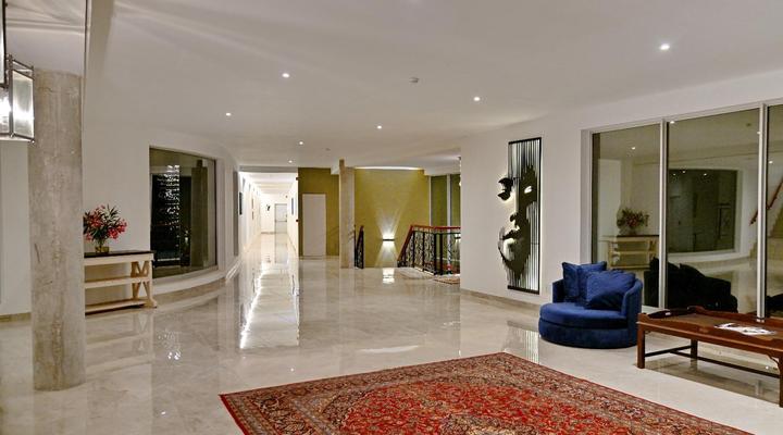 Val du Charron Coach House