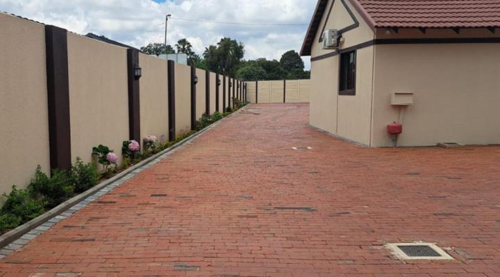 La - Majestic Guest Lodge