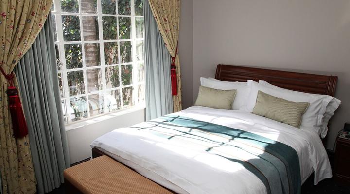 Village Ridge Boutique Hotel