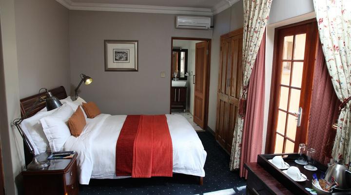 Village Ridge Boutique Hotel