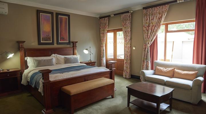 Village Ridge Boutique Hotel