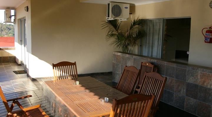 AH Ingwe Guesthouse
