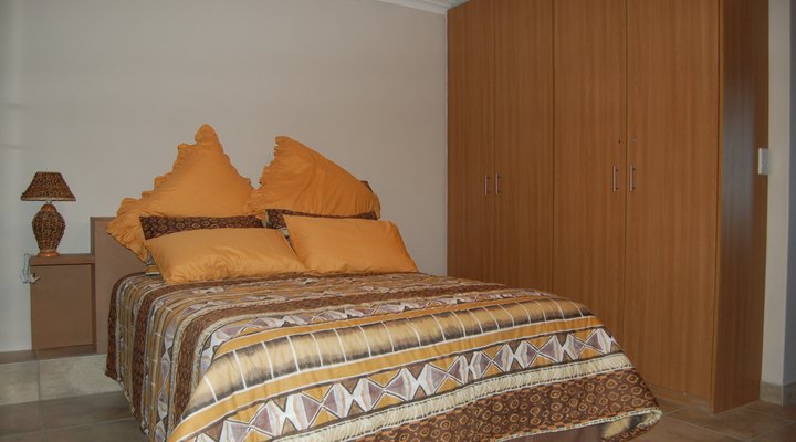 Grondjie-Gaatjie De Kelders Self-catering