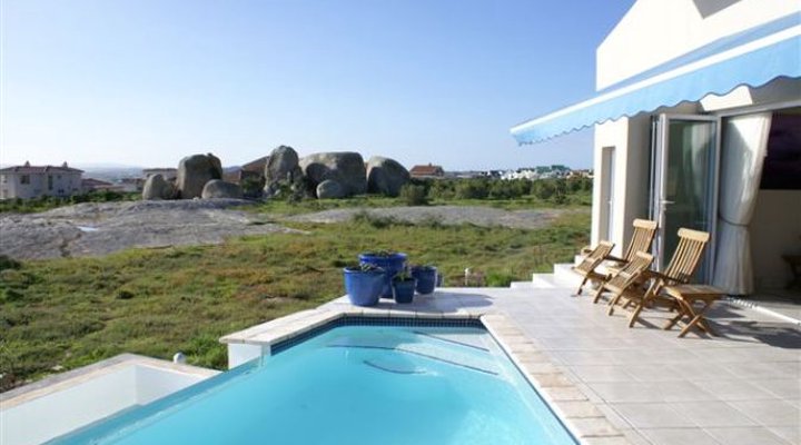 At the Rocks Guesthouse