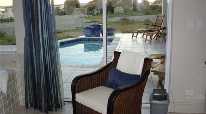 At the Rocks Guesthouse