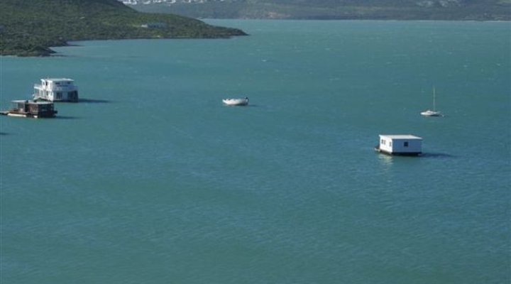 At the Rocks Guesthouse