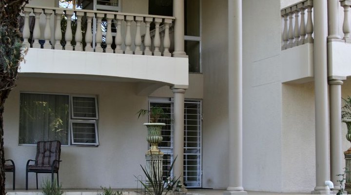 Villa 10 on Hugo