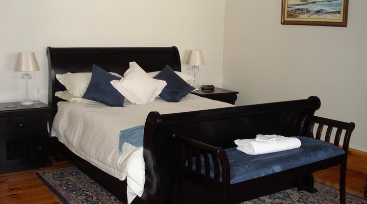 50 College Drive B & B