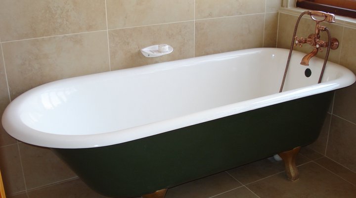 50 College Drive B & B