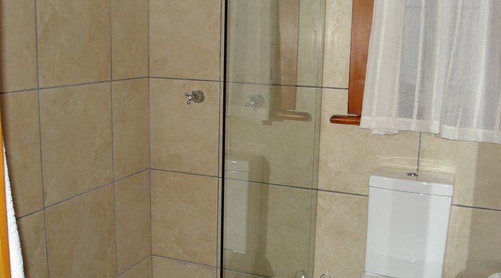 50 College Drive B & B