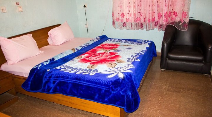 Creme Suites Hotel