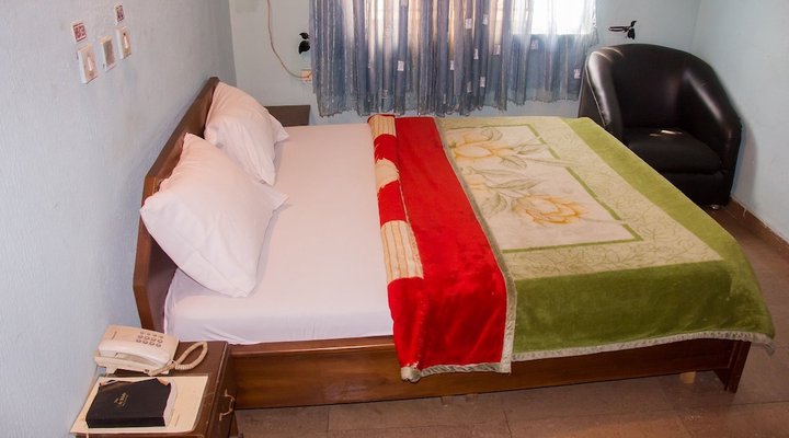 Creme Suites Hotel