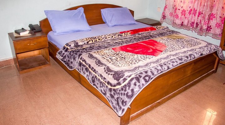 Creme Suites Hotel