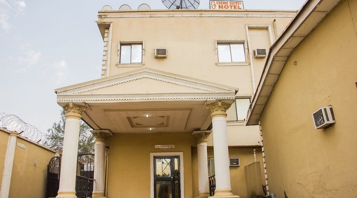 Creme Suites Hotel