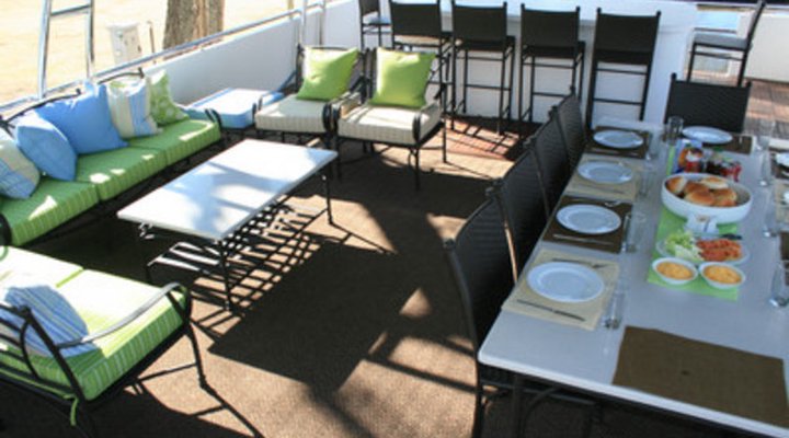 Liquid Living Houseboat