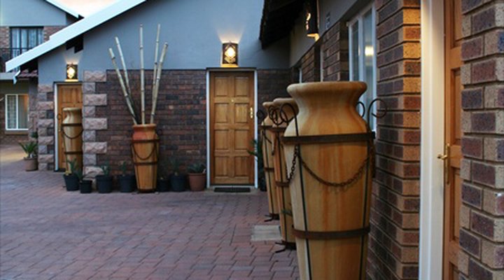 Azanza Guest House