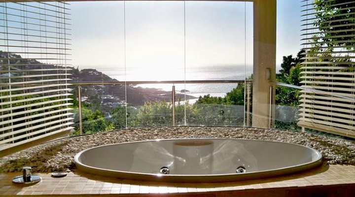 Azure Blue- Luxury Llandudno Villa