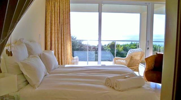 Azure Blue- Luxury Llandudno Villa