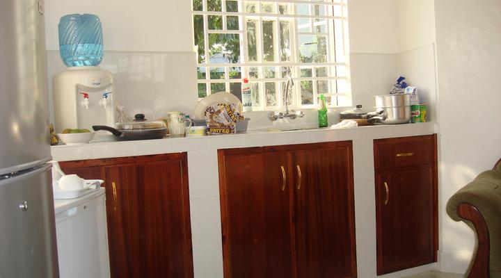 Hexagon Mbili Farm Lodge