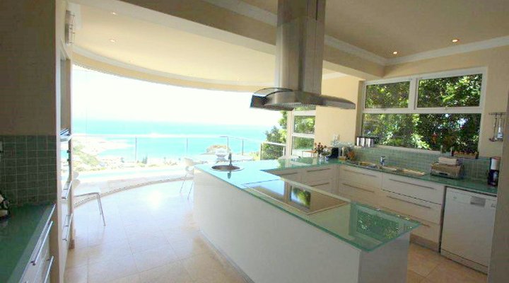 Azure Blue- Luxury Llandudno Villa