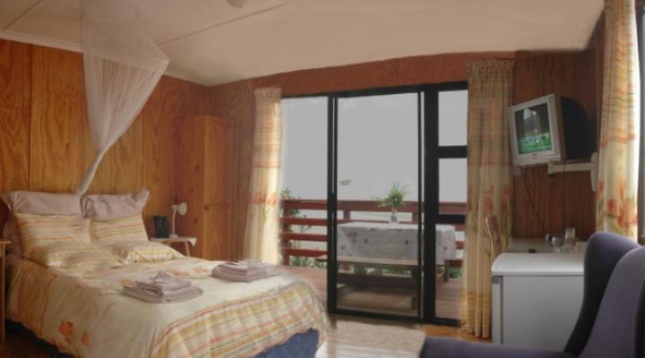 Glass House Guest Lodge